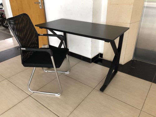 Combo bàn chân K và ghế 4001 đen Combo bàn chân K và ghế 4001 đen
