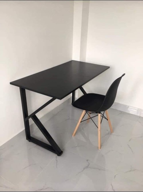 Combo bàn K+ghế eames đen Combo bàn K+ghế eames đen