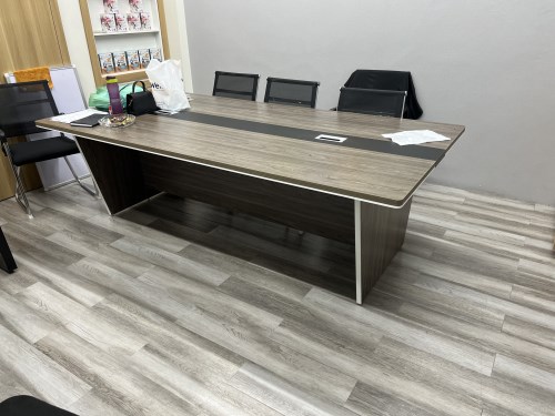 Bàn họp chân vát 2m4x1m2 mới 100% Bàn họp chân vát 2m4x1m2 mới 100%