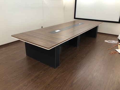 Bàn họp chân hộp 3m6x1m2 cao cấp Bàn họp chân hộp 3m6x1m2 cao cấp