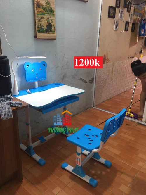 Bộ bàn ghế học sinh B04 màu xanh 70x50cm Bộ bàn ghế học sinh B04 màu xanh 70x50cm