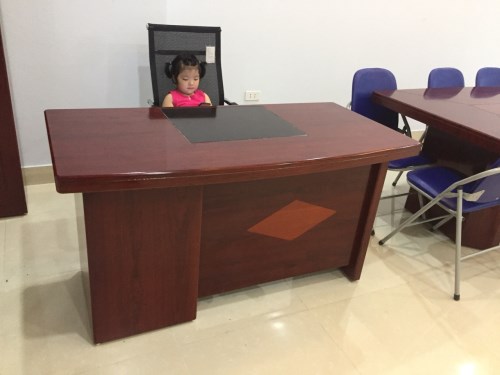 Bàn giám đốc sơn PU có hộc 1m4x0.7 Bàn giám đốc sơn PU có hộc 1m4x0.7